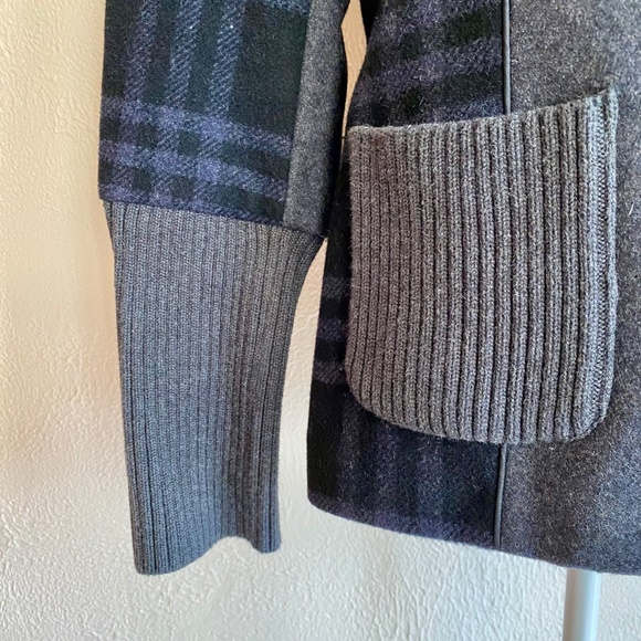Sundance navy and gray plaid jacket with ribbed cuffs and pockets. Size 6 - Picture 4 of 11